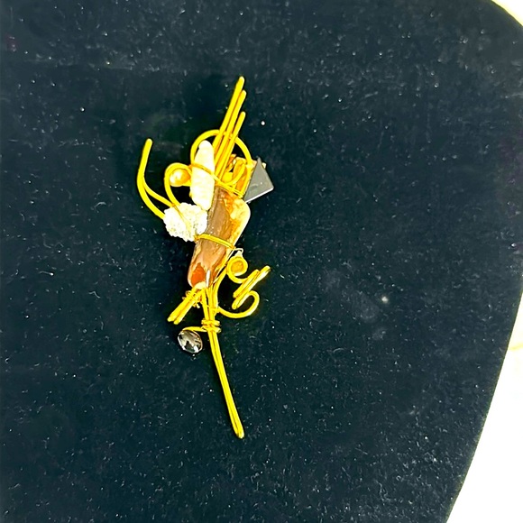 Custom brooch I did not get it tested has semi precious stones pearls crystals - Picture 2 of 13